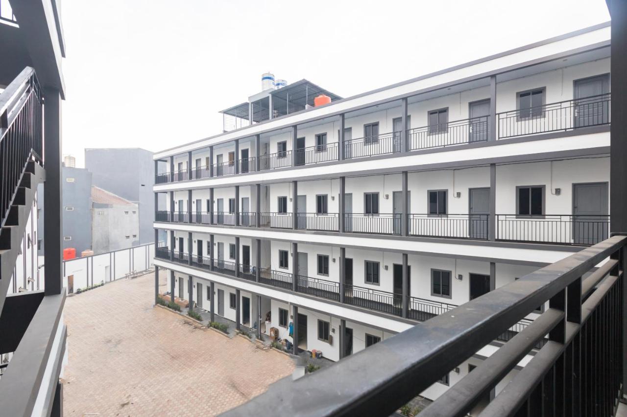Oyo 1310 Urban Residence Jakarta Bagian luar foto