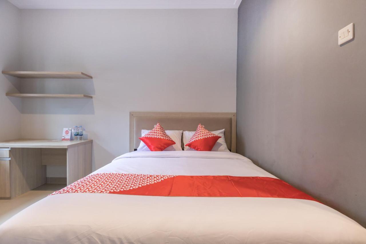 Oyo 1310 Urban Residence Jakarta Bagian luar foto
